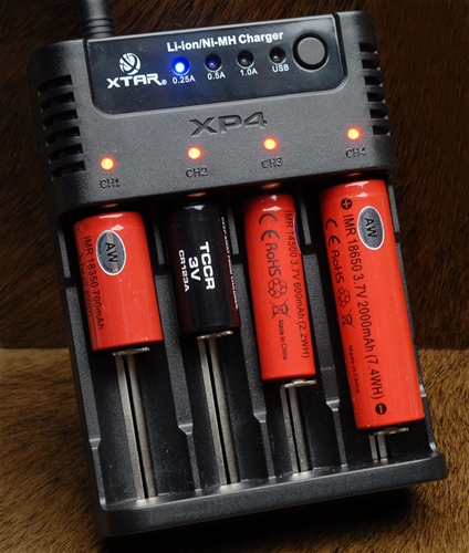 Xtar XP4 Four slots NI-MH/LI-ON Battery Charger